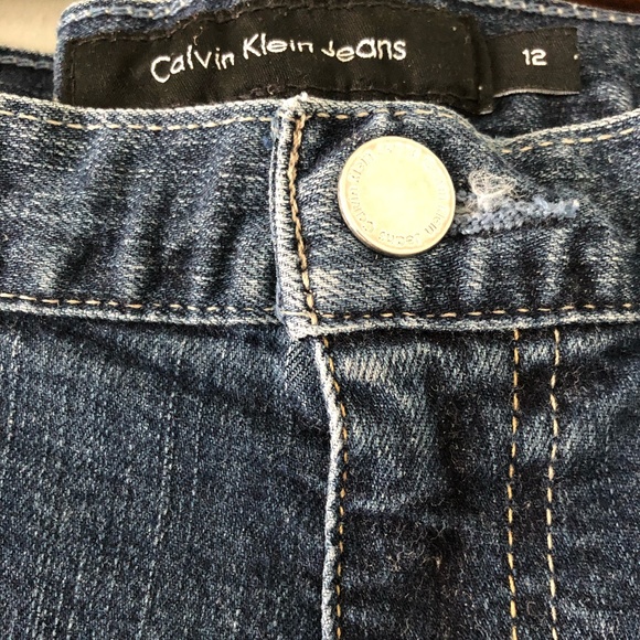Calvin Klein Lean Fit Dark Wash Cuffed Jeans Size 12 - Picture 3 of 9